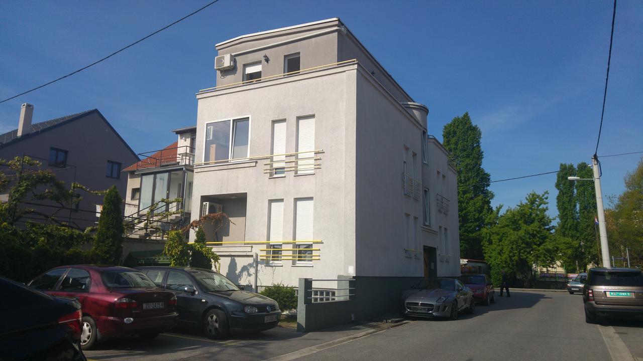 Old Clock Apartment Загреб Екстериор снимка